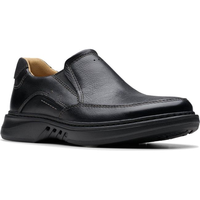 Front angled view of Men's Clarks Un Briley Step Slip On Shoe in Black Leather