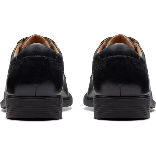 Heels of Men&#39;s Clarks Eldredge Plain lace up dress shoes in black leather