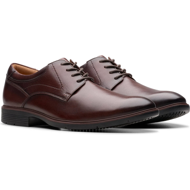 Front angled view of a pair of Men&
