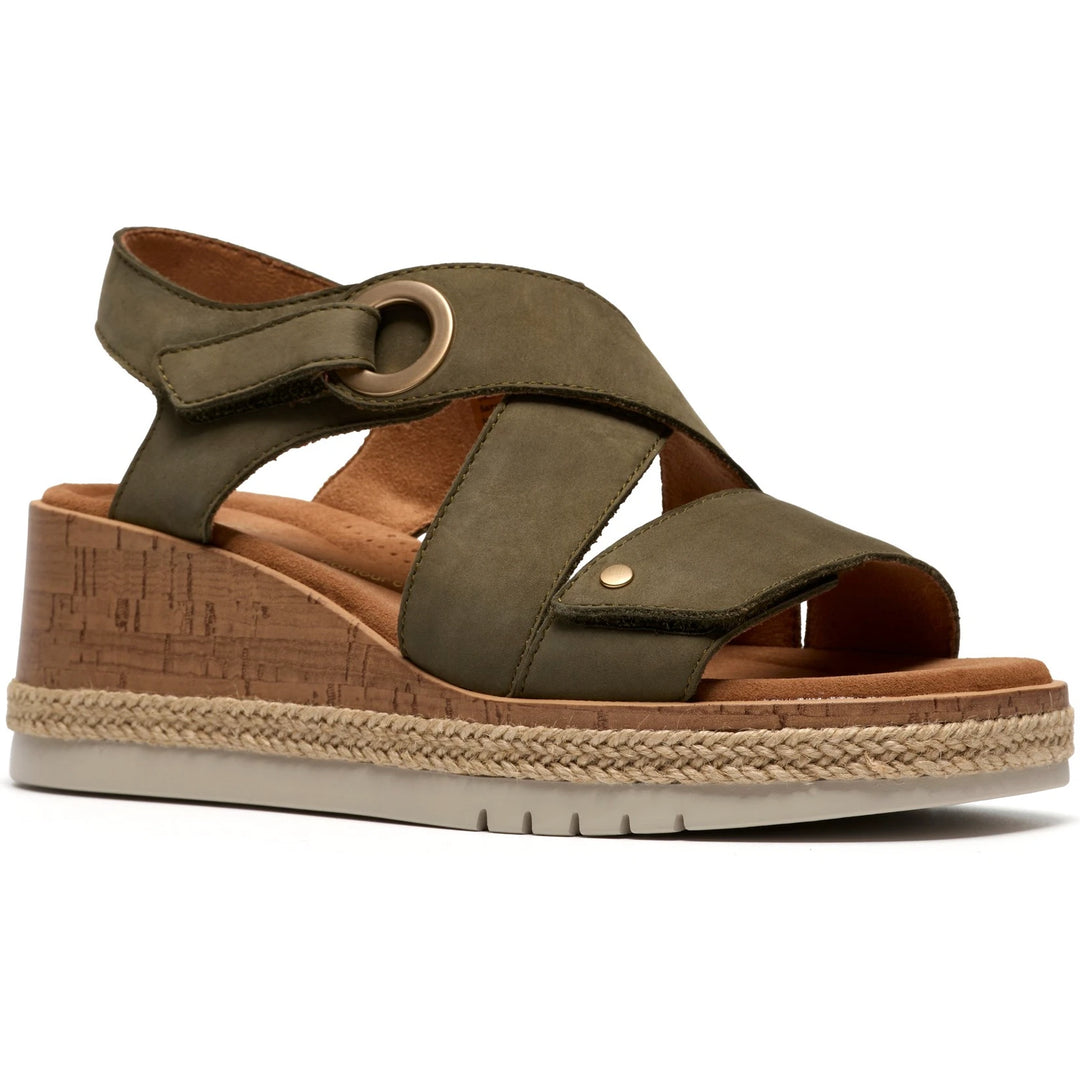 Front angled view of Women&
