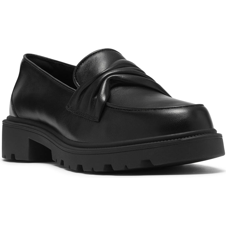Front angled view of Women&