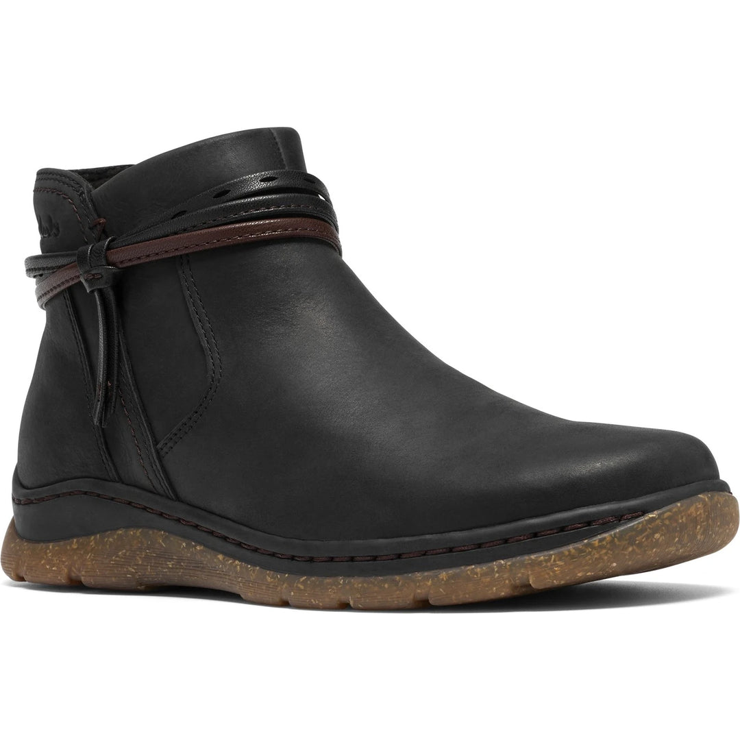 Front angled view of Women's Clarks Orlene Roam Boot in Black Leather