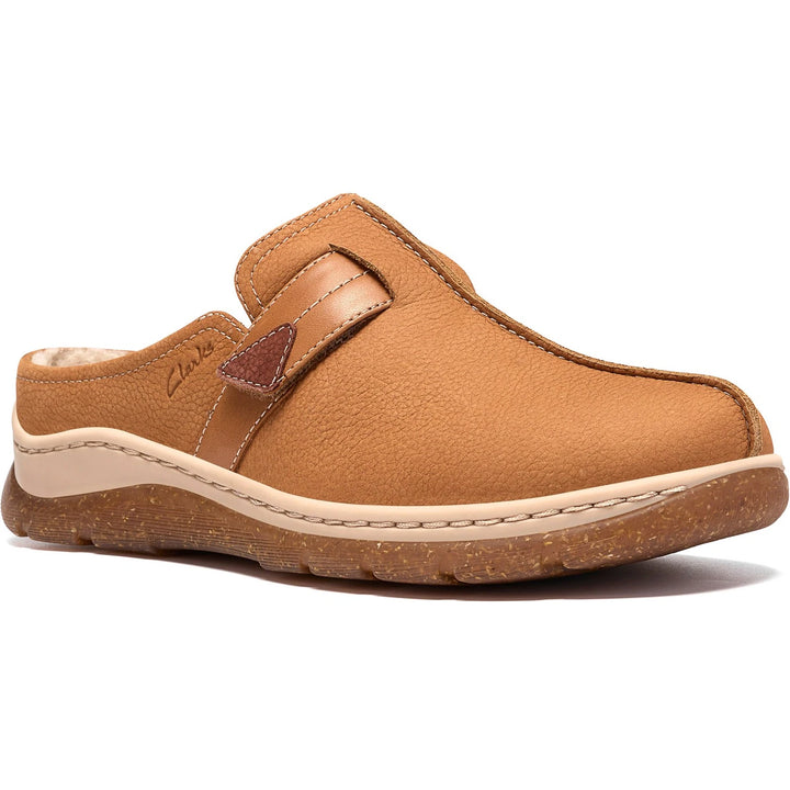 Front angled view of Women&