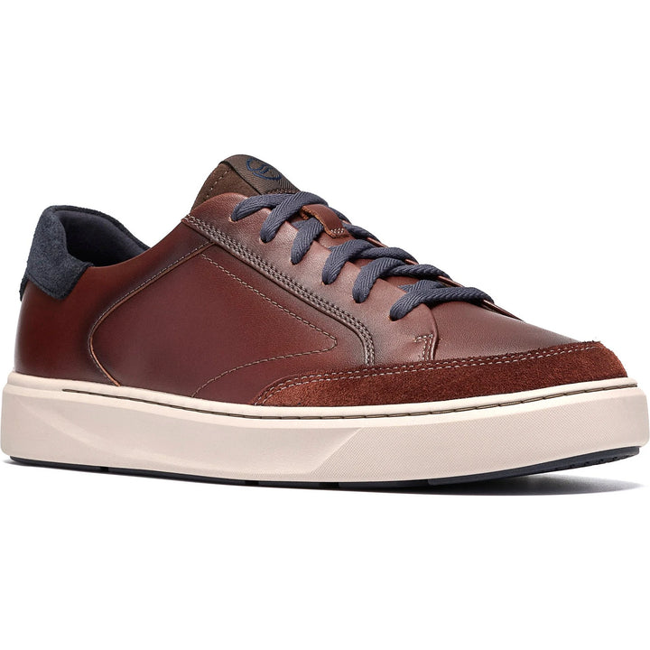 Front angled view of Men&