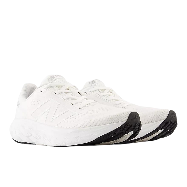 New Balance Women's 880 V14 Running Shoe White/Silver Metallic/Sea Salt W880W14