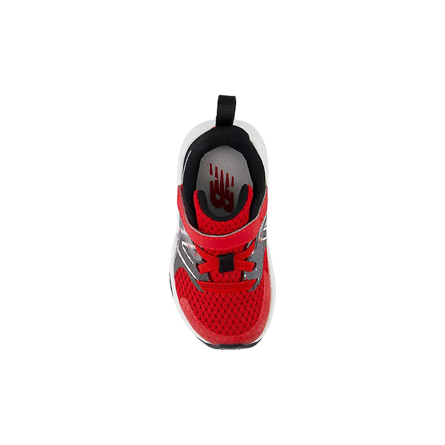 Top of New Balance Kids&