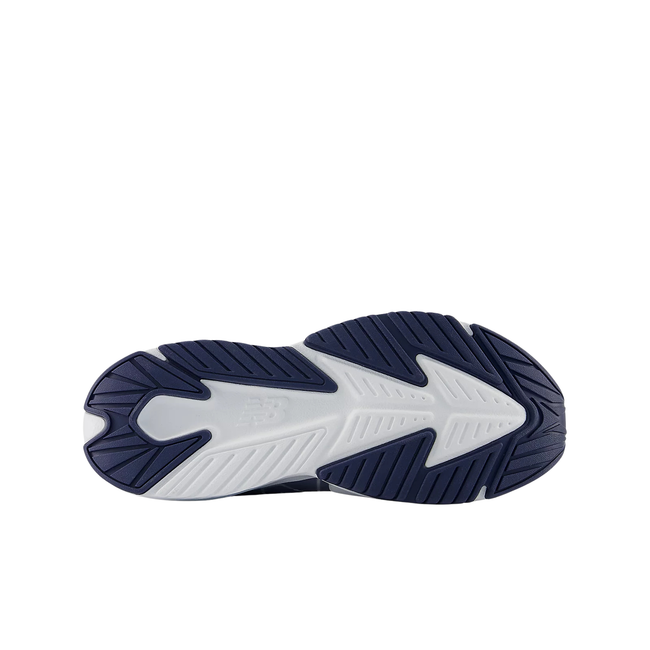 White sole of New Balance Youth Rave Run V2 Kids' Running Shoe in Raincloud Grey &amp; Navy