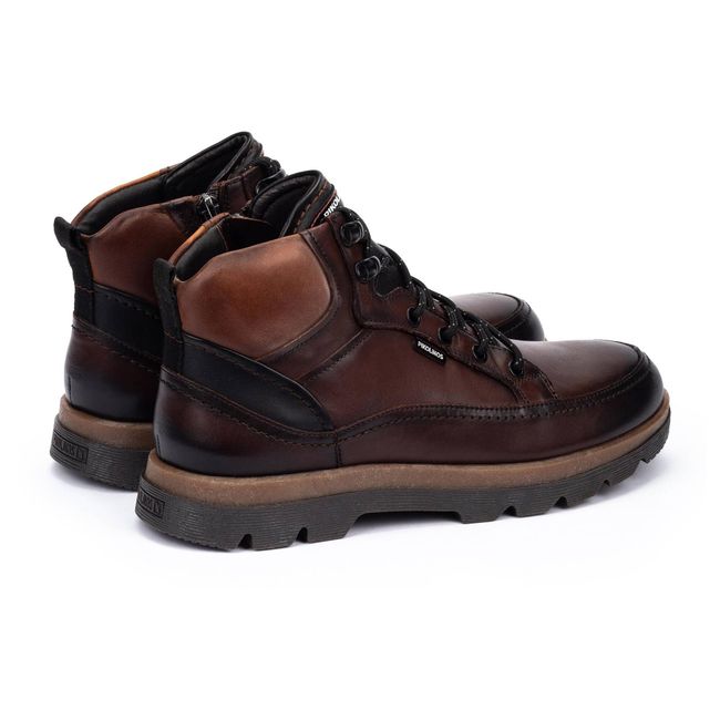 Back angled view of a pair of Men&