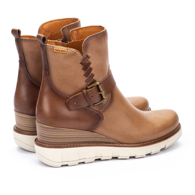 Back angled view of a pair of Women&