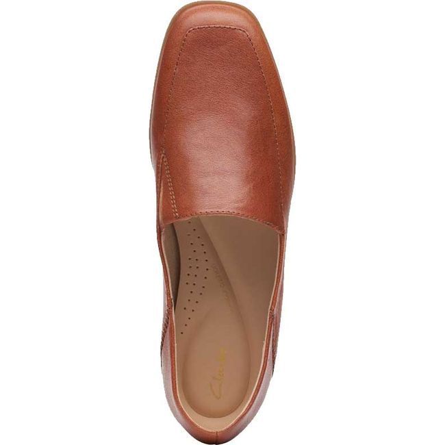 Clarks Women&#39;s Sarafyna Freva Loafer