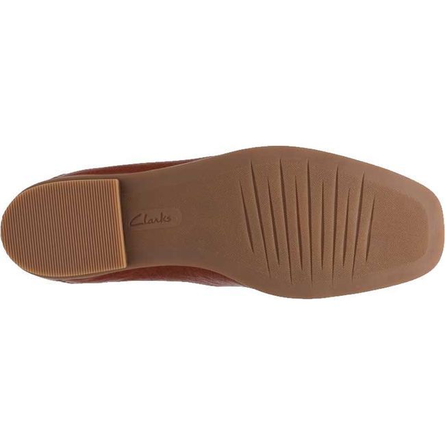 Clarks Women&#39;s Sarafyna Freva Loafer