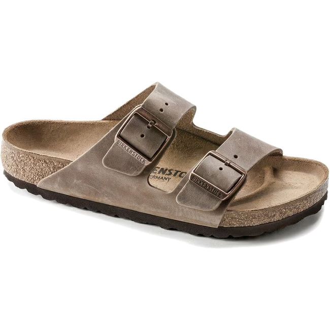 Front angled view of Birkenstock Unisex Arizona Oiled Leather Sandal in tobacco brown