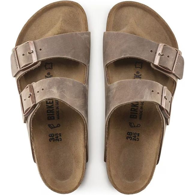 Top down view of Birkenstock Unisex Arizona Oiled Leather Sandals in tobacco brown
