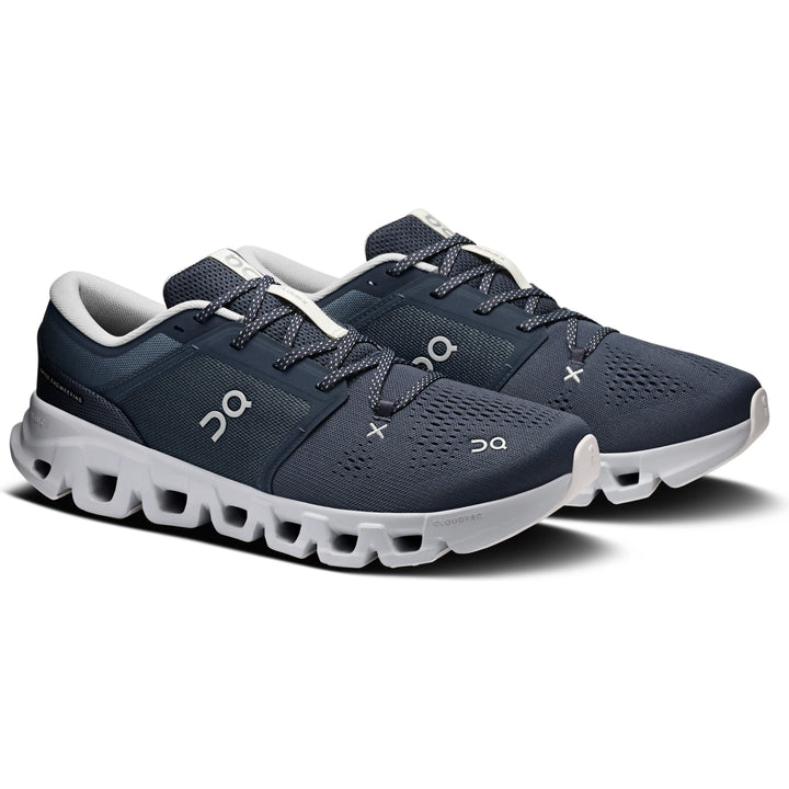 Pair of On Running Men&
