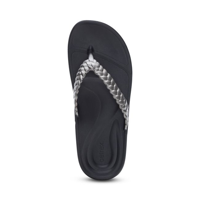 Top-down view of Aetrex Women&