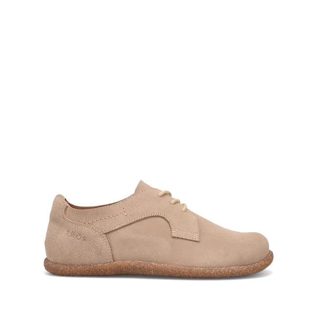 Lateral side of Women's Taos Utmost Oxford Shoe in sand suede upper color