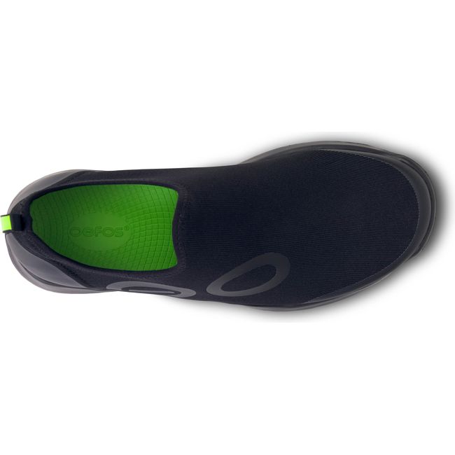 Top down view of laceless Men&#39;s OOFOS OOmg Sport in all black with neon green insole