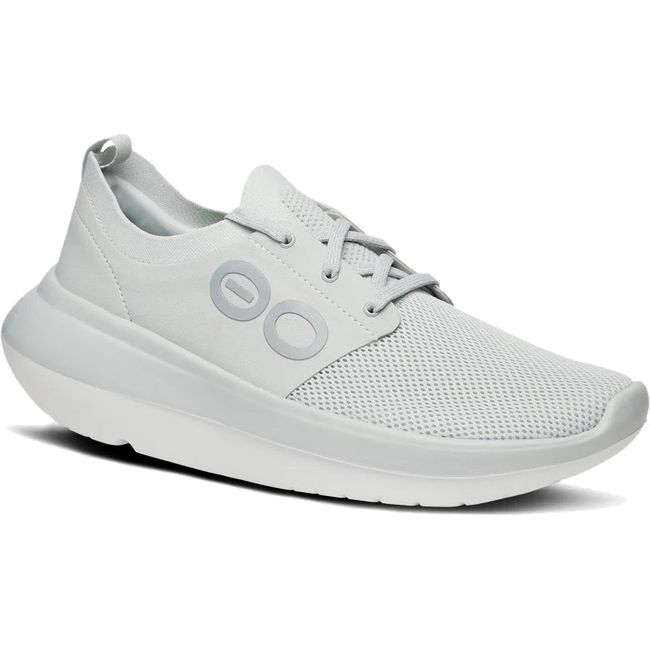 Front angled view of Men's OOfos OOmy Stride Shoe in Glacier grey