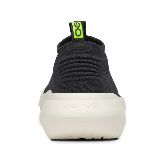 Heel of Men&#39;s OOfos OOmy Zen Sneaker in Black and Chalk white