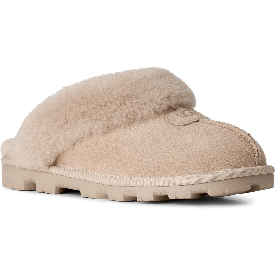 Front of UGG Women&