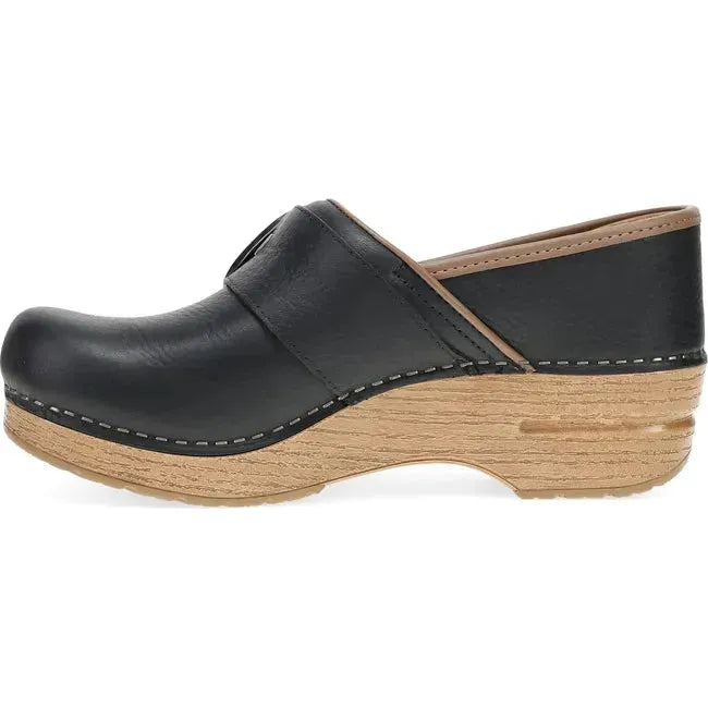 Dansko Women's Pearson Clog Black Tumbled 616026112