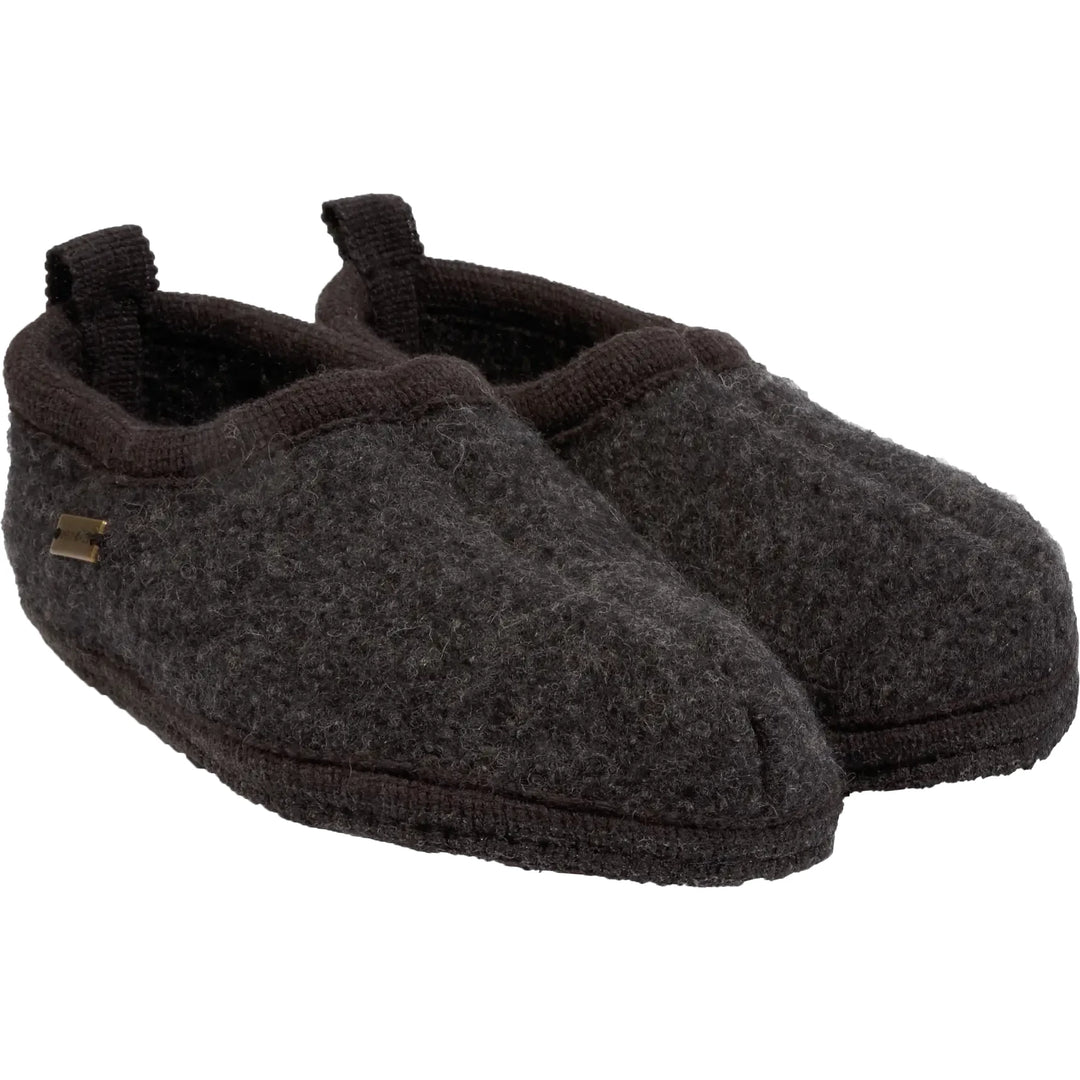 Haflinger Unisex Freddie Slipper in Charcoal, three-quarter view of pair