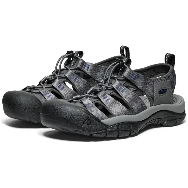 Pair of Men&#39;s Keen Newport H2 closed toe Sandals in gray Magnet Chevron