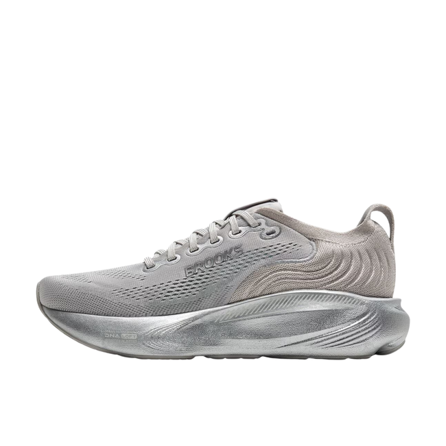 Medial side of Brooks Women&