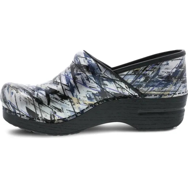 Dansko Women's Professional Crisscross Patent Clog 706620202