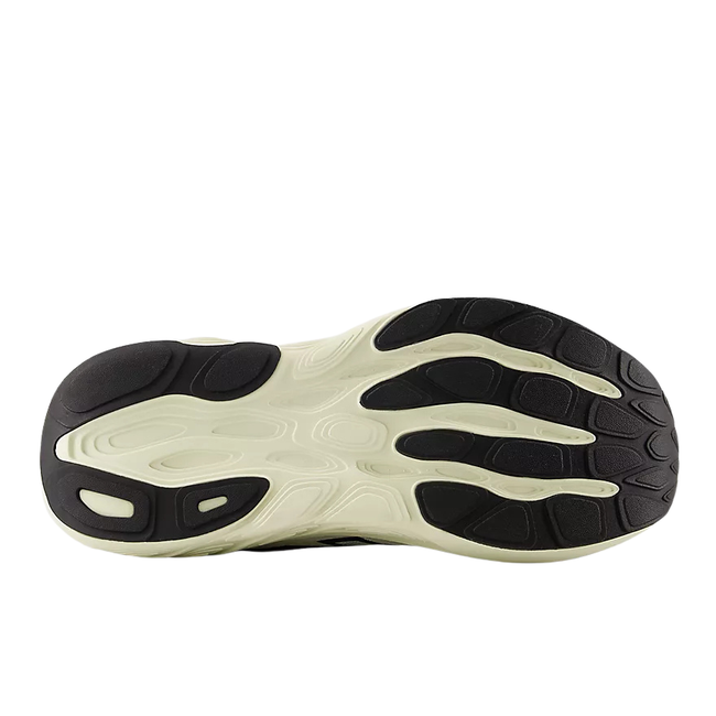 Black and Mineral Sole of New Balance Women&