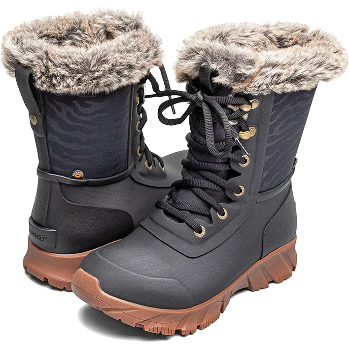 Pair of Bogs Women&