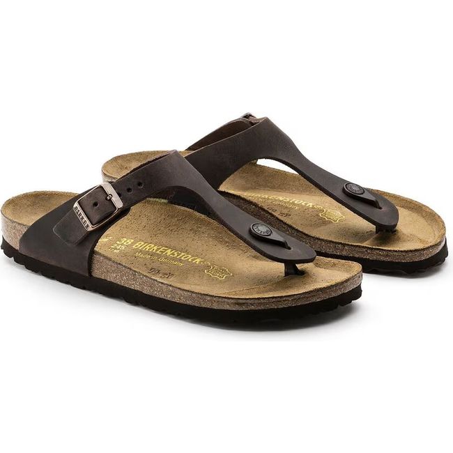 Pair of Birkenstock Unisex Gizeh Oiled Leather Sandals in Habana Brown