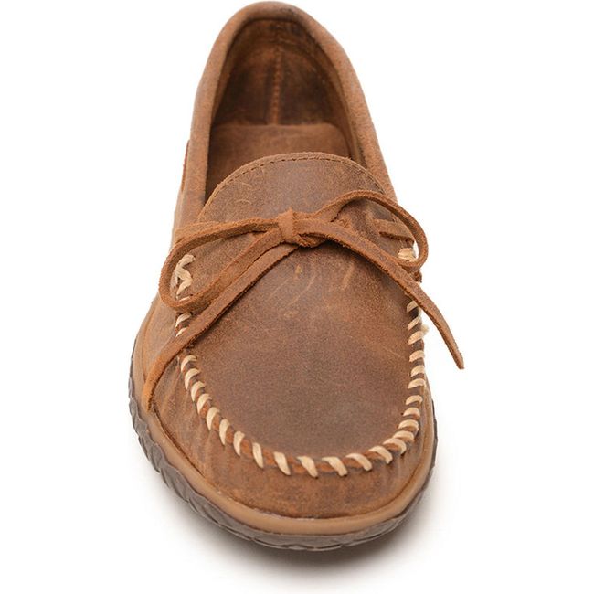 Minnetonka Men's Tie Tread Moccasin Brown 793A