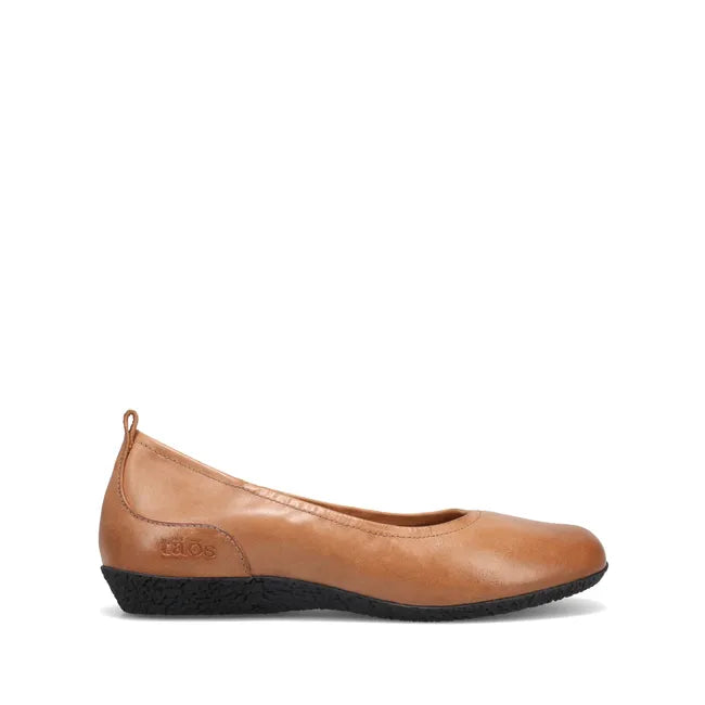 Lateral side of Women&#39;s Taos Flat Chit Chat in caramel brown leather