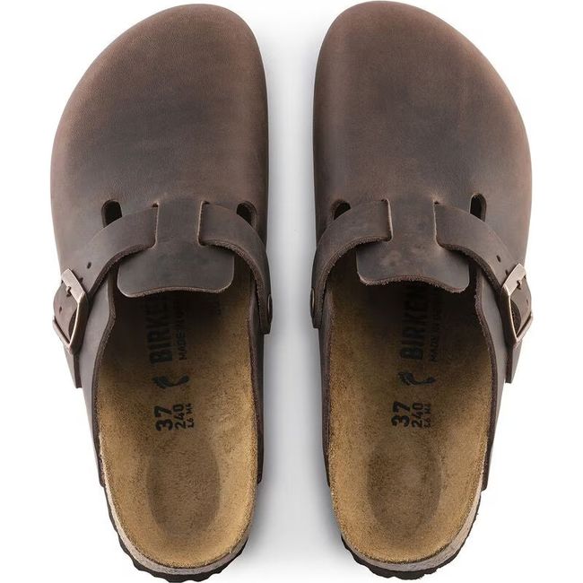 Top down view of Birkenstock Unisex Boston Oiled Leather Clogs in habana brown