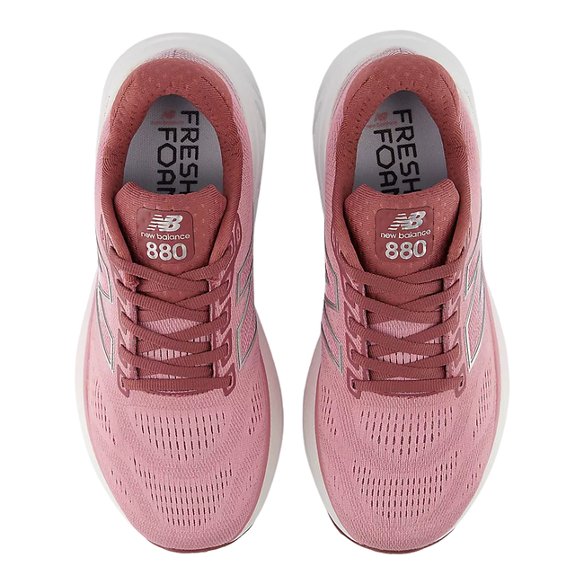 Top of New Balance Women&