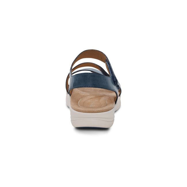 Rear heel view of Aetrex Women&