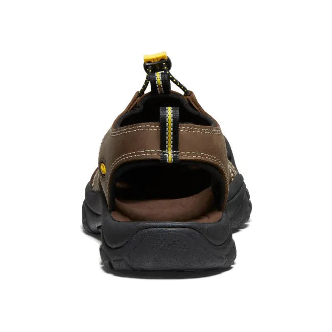 Heel of KEEN Men&#39;s Newport H2 Closed Toe Sandal in Bison brown leather