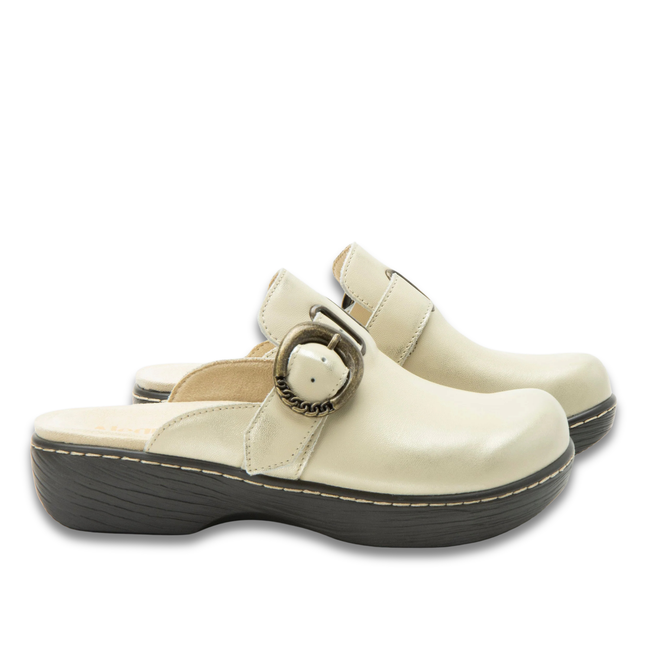 Lateral side of Alegria Women's Osmosis Clog in Gold Cream Leather