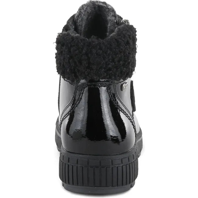 Heel of Women's Spring Step Boot Relife Alps Lace Up in Black Patent with sherpa ankle lining