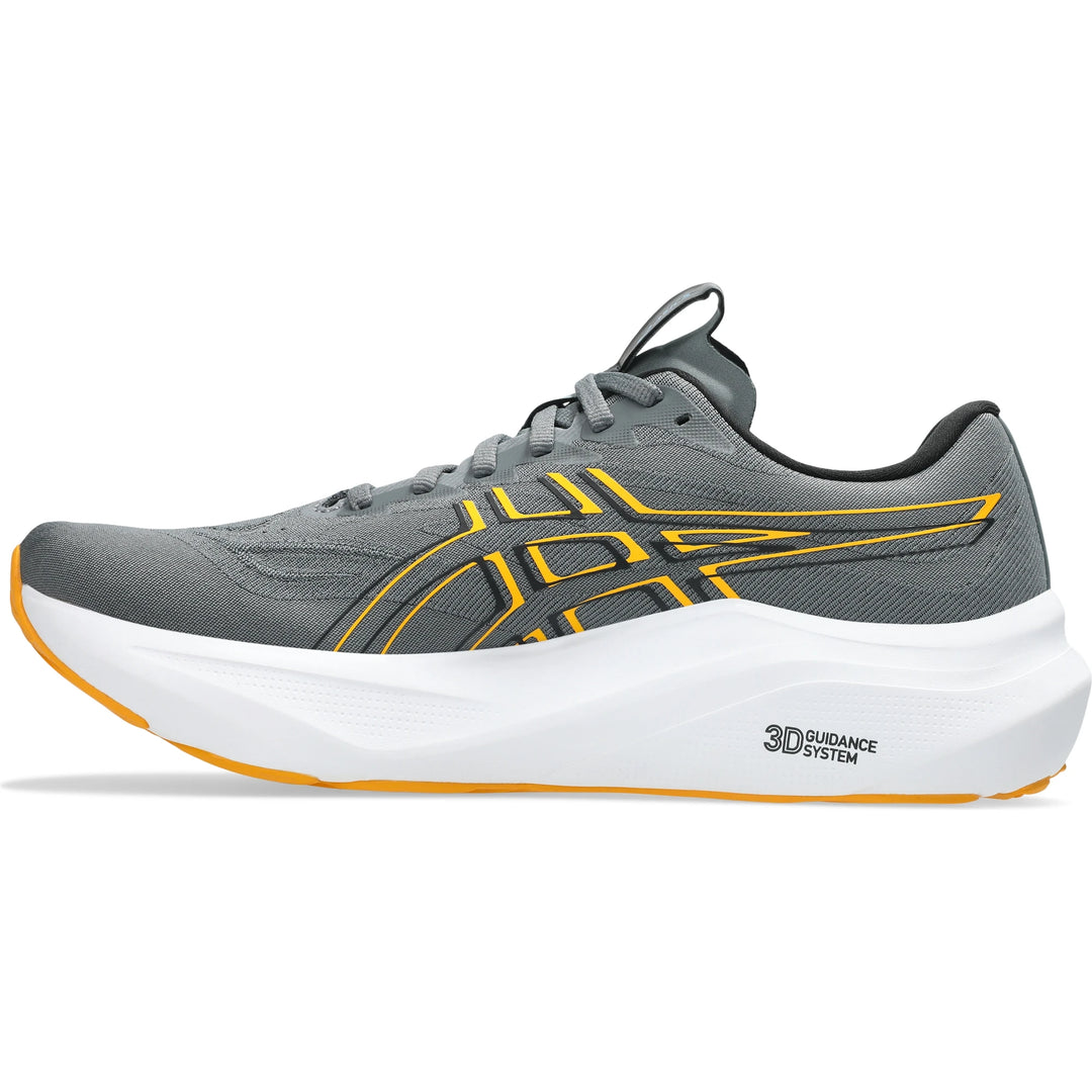 Inside of ASICS Men&