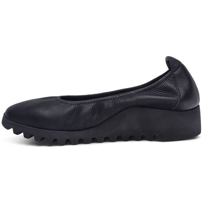 Aetrex Women's Brianna Ballet Flat Black BW100W