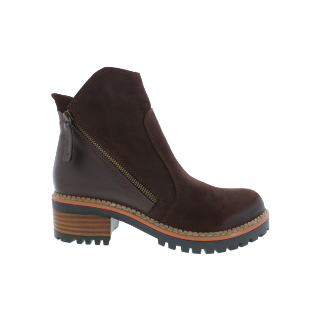 Lateral side of Women's Biza Whitley Boot in mocha brown nubuck with exterior slanted zipper and stacked heel