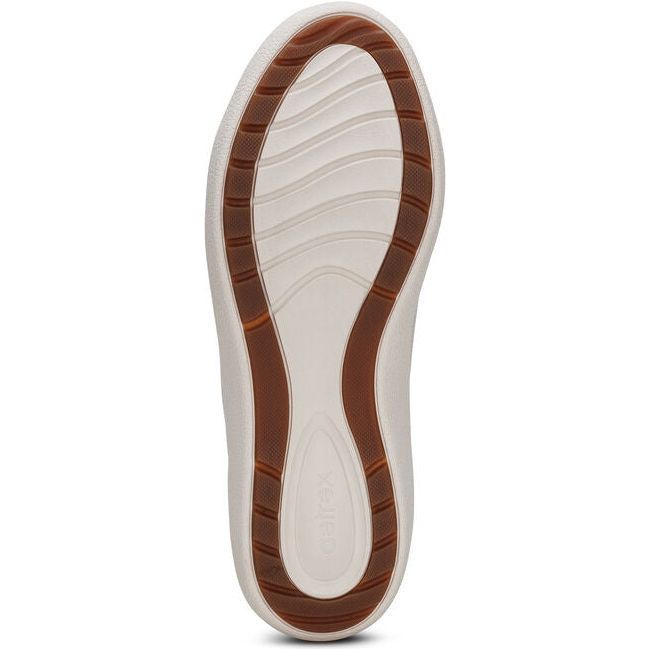 Aetrex Women's Courtney Sneaker Chalk CA101W