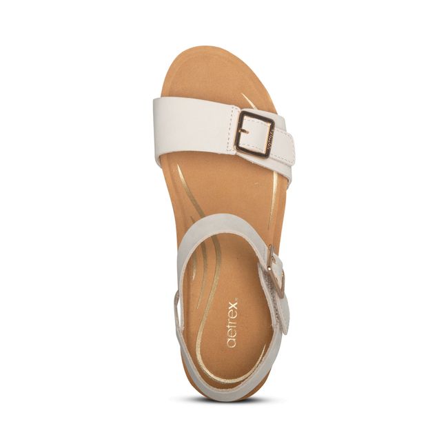 Top-down view of Aetrex Women&