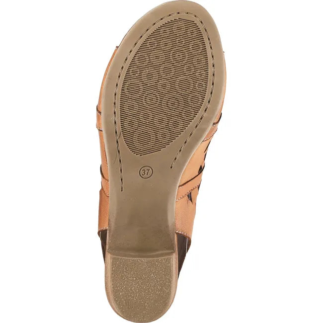 Sole of Women's Spring Step Sandal Dorothea in brown leather with tan sole
