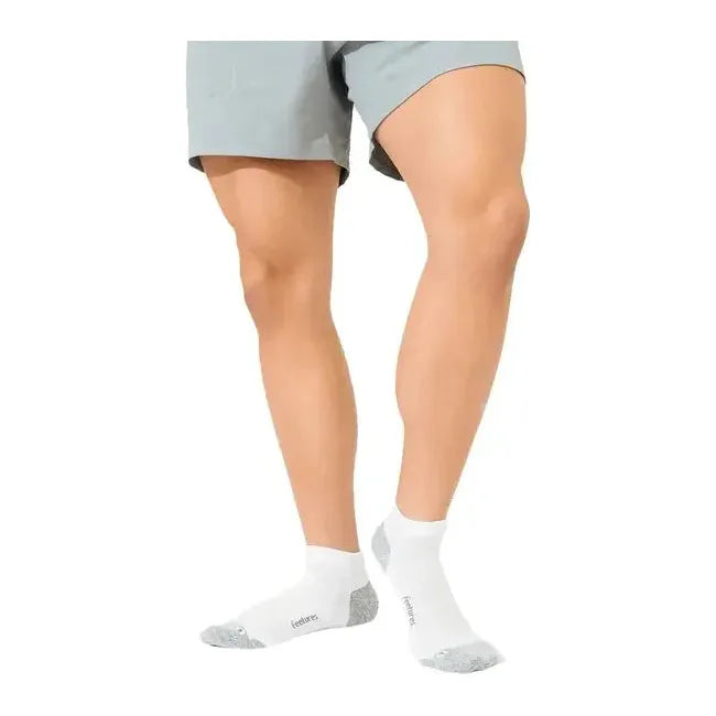 Feetures Unisex Elite Max Cushion Low Cut Sock White EC302158