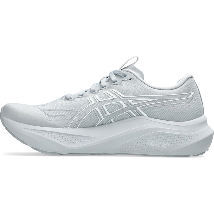 Inside of ASICS Women&