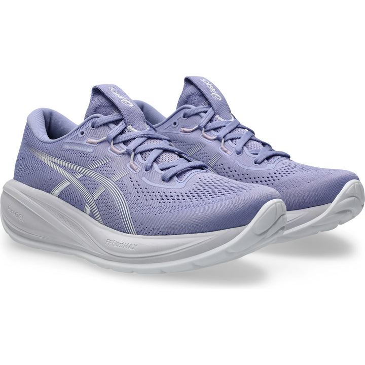 Front angle of ASICS Women&
