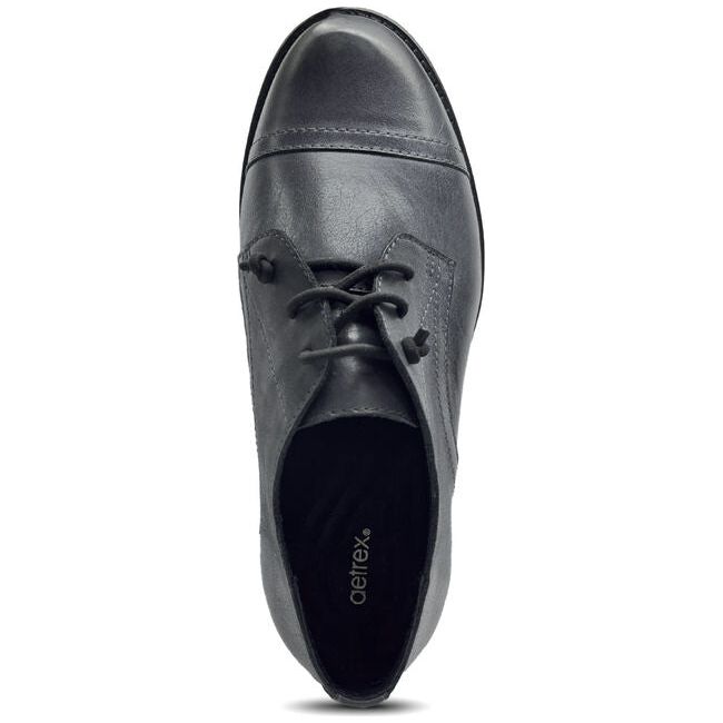 Top down view of Womens Aetrex Gina Oxford shoe win black leather with laces and toe cap